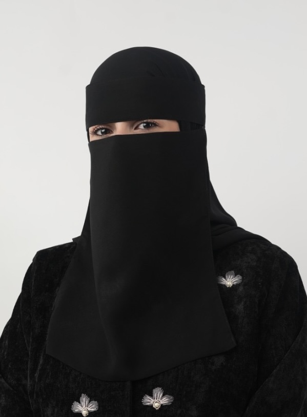 Maryam Aladsani - Portrait photo